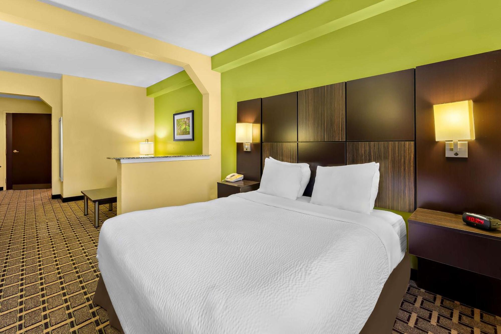 Best Western Knoxville Suites - Downtown Exterior photo