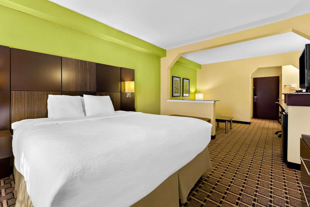 Best Western Knoxville Suites - Downtown Room photo