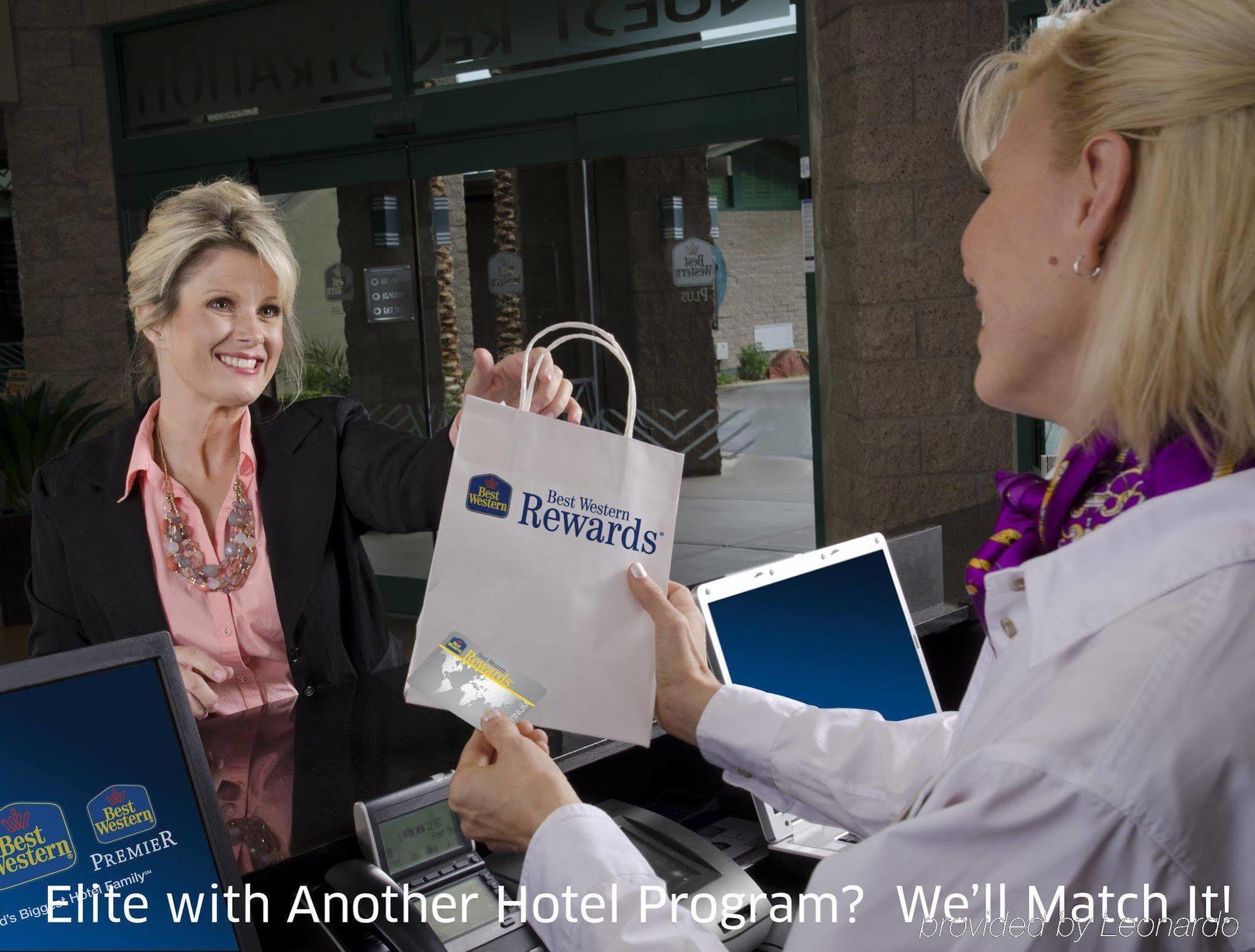 Best Western Knoxville Suites - Downtown Exterior photo